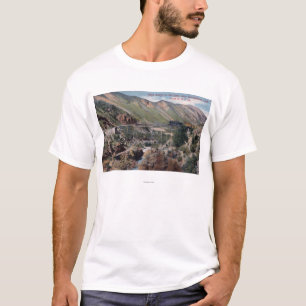 Kicken överbryggar på kretsa t shirt
