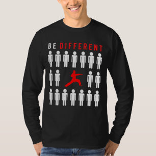 Kickin Chuckles: Karate - be annorlunda än andra T Shirt