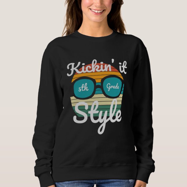 Kickin' It 5:e klass present till elev vid skolsta T Shirt (Framsida)
