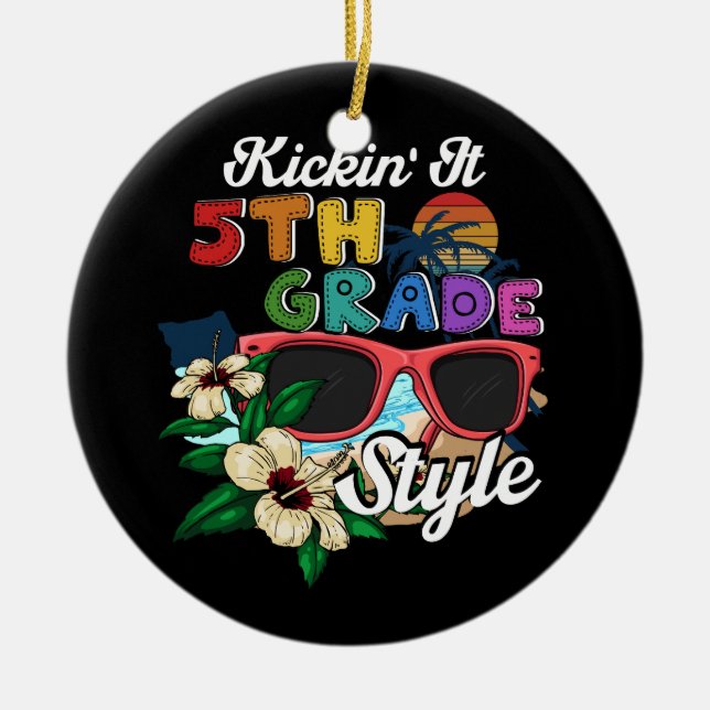 Kickin'it 5th Klass Stil Back to school Elementa Julgransprydnad Keramik (Framsidan)