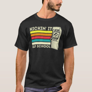 Kickins gamla Retro-spelspelare för 80-talarspel i T Shirt
