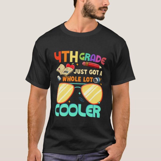Kids 4:e Student-glaset i Klass-kolet tillbaka til T Shirt (Framsida)