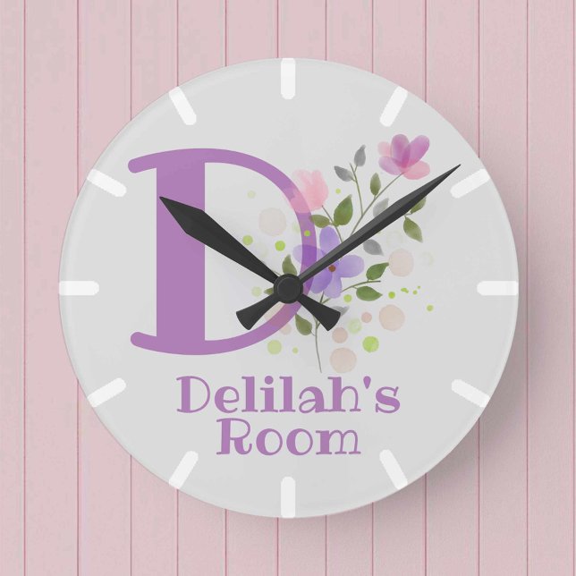 Kids Bedroom Clock med Namn Delilah Rund Klocka (Skapare uppladdad)
