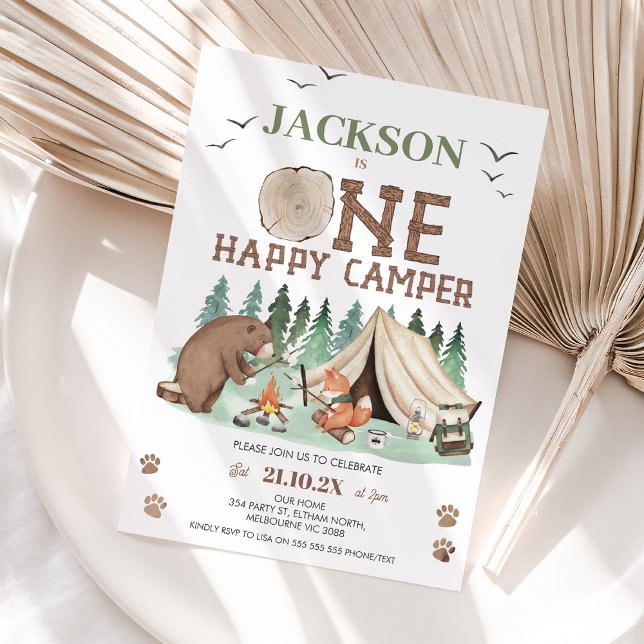 Kids Brown Grönt 1 Lycklig Camper 1:a födelsedagen Inbjudningar (One Happy Camper 1st Birthday Invitation Template Editable Bear Tent Camp Fire, Camping Themed)