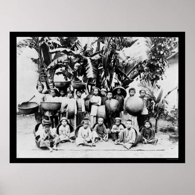 Kids in Saigon, South Vietnam 1901 Poster (Framsidan)