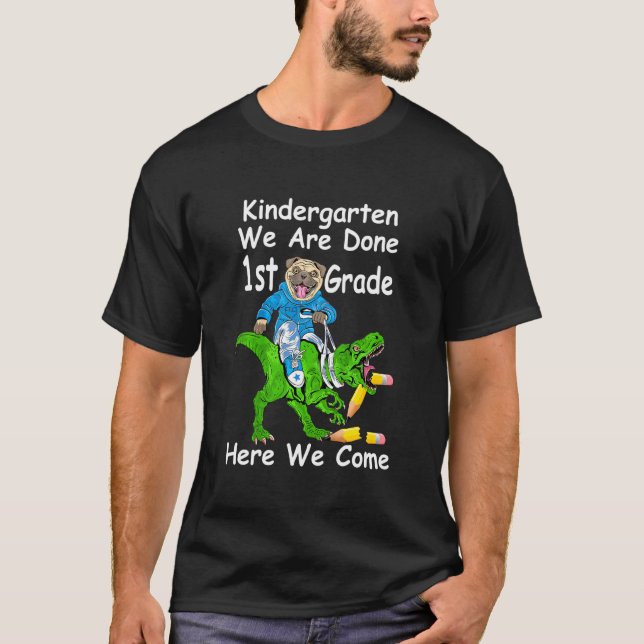 Kids Kindergarten Studenten Pug Dinosaur förra dag T Shirt (Framsida)