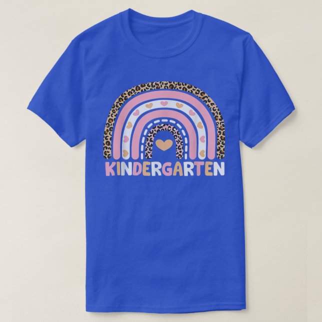 Kids Leopard Rainbow Kindergarten Teacher First Da T Shirt (Design framsida)