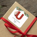 Kids Monogram jul Fyrkantigt Klistermärke<br><div class="desc">Ge är personligens charm i julklapp! Våra monogramklistermärken,  där tomten gömmer bakom brev U,  är ett unikt och tänkbart sätt att visa kärlek. Anpassa med namn,  år och hälsning. Få dina julklappar att framträda!</div>