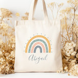 Kids Namn Boho Pastel Earth Tones Tygkasse<br><div class="desc">Denna väska har en boho-regnbåge i muterade pastelljordtoner av grått,  persika,  grönt och guld. Anpassa det med hennes namn i grått handskriftsskript.</div>