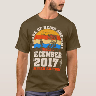 Kids Retro December 2017 5 Ålder Gammalt Älskare T Shirt