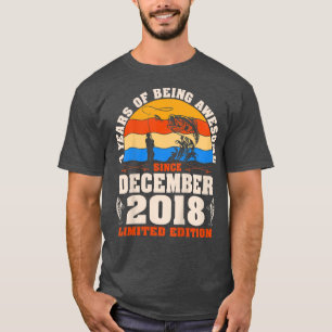 Kids Retro December 2018 4-åriga Älskare T Shirt