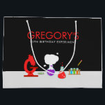 Kids Science Lab Party<br><div class="desc">Är ditt barn kärlek vetenskap? Ett vetenskapligt tema, party, är perfekt för den lilla vetenskapsmannen i ditt liv! Gör det till en explosiv födelsedagsfest för barn med Kids Science Lab Party Gift Bag designad av Enchantnya Design Company. Den här stora presentväskan har en labbinställning som är komplett med sak som...</div>