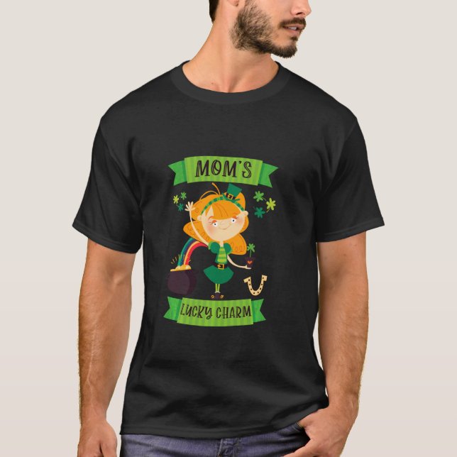 Kids St patricks day Girls Mammor Lucky Charm T Shirt (Framsida)