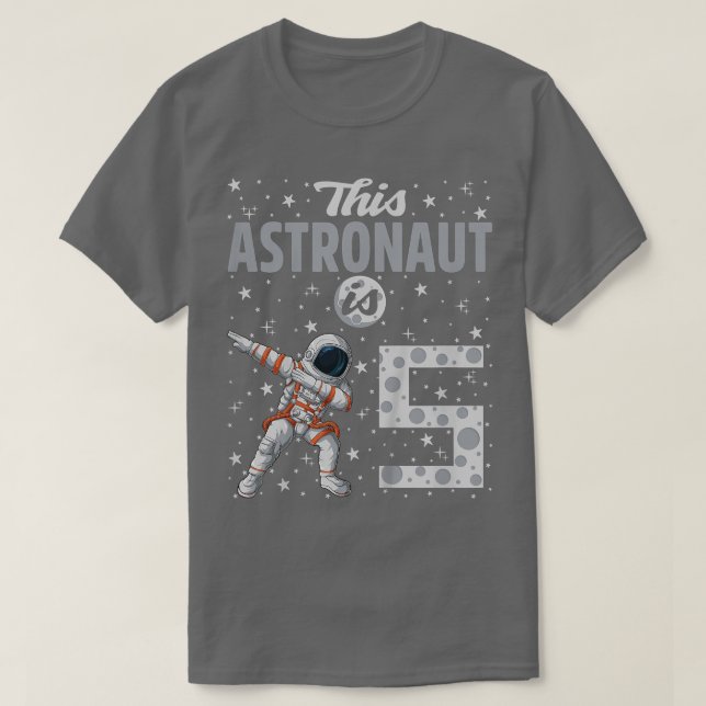 Kids This Astronaut Is 5 Dabbing Astronaut 5th Bir T Shirt (Design framsida)