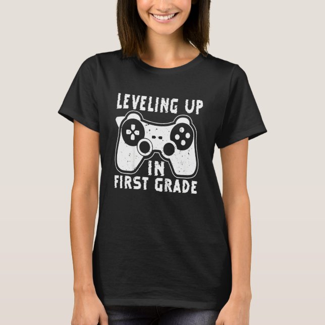 Kids Video Gaming for student Leveling up in First T Shirt (Framsida)