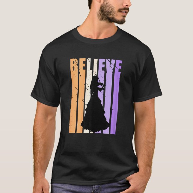Kids Youth Retro Violin Believe Practice Plays The T Shirt (Framsida)