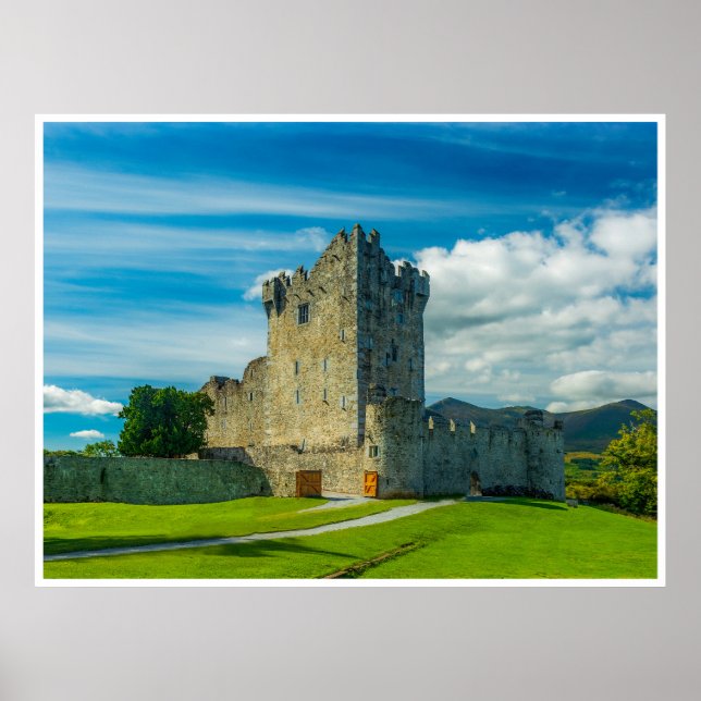 Killarney's Ancient Stronghold: Ross Castle Poster (Framsidan)