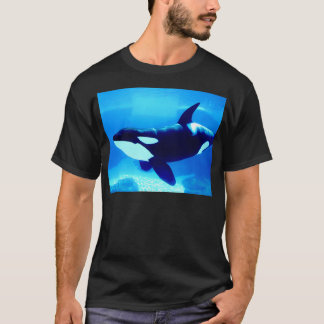 Killer Whale orca simmande under water 2 T Shirt