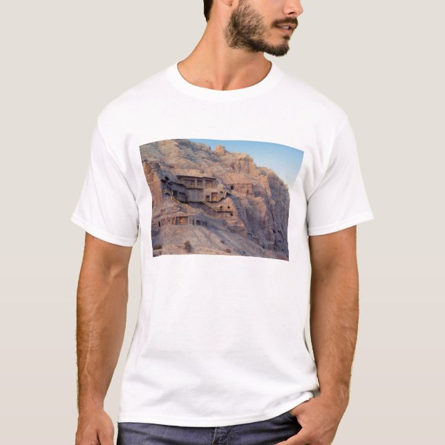Kilzil Thousand Buddha Caves, Kuche, nära T Shirt (Framsida)