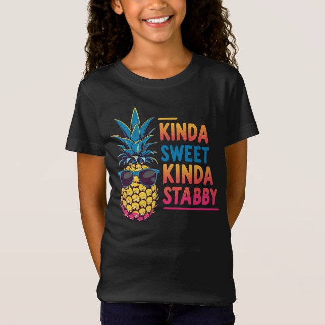 Kinda Sweet Kinda Stabby Pineapple Kids Tee (Framsida)