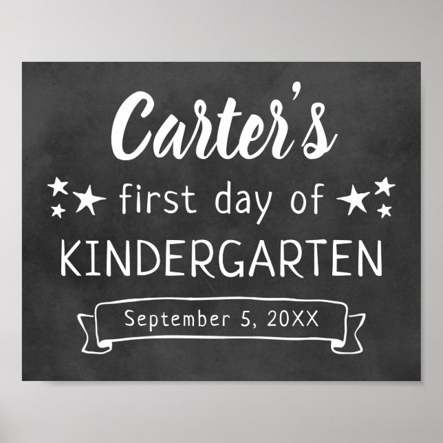 Kindergarten Black Chalkboard-skylt första dagen Poster (Framsidan)