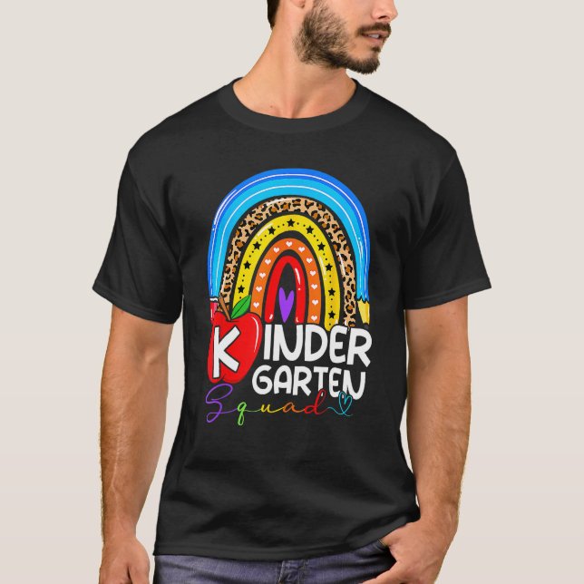 Kindergarten Boho Rainbow Teacher Team Kinder Squa T Shirt (Framsida)