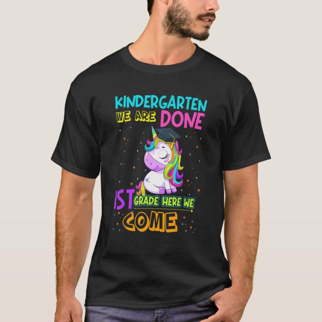 Kindergarten Graduation Magical Unicorn   T Shirt (Framsida)