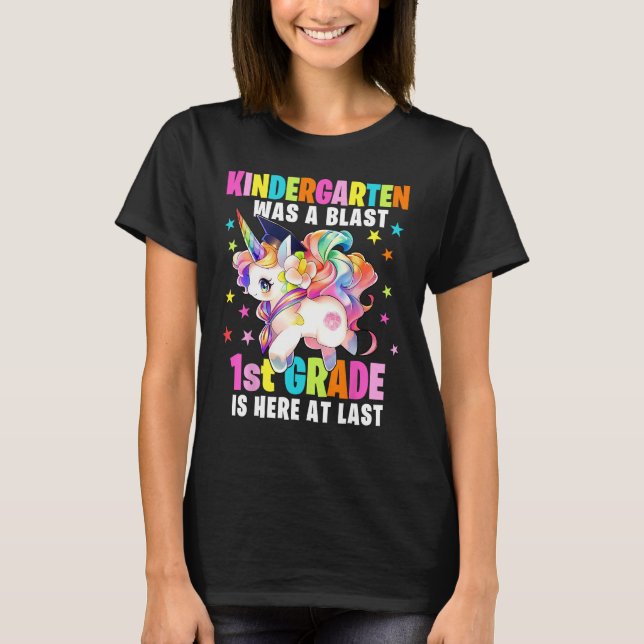 Kindergarten Graduation Unicorn Kindergarten Gradu T Shirt (Framsida)
