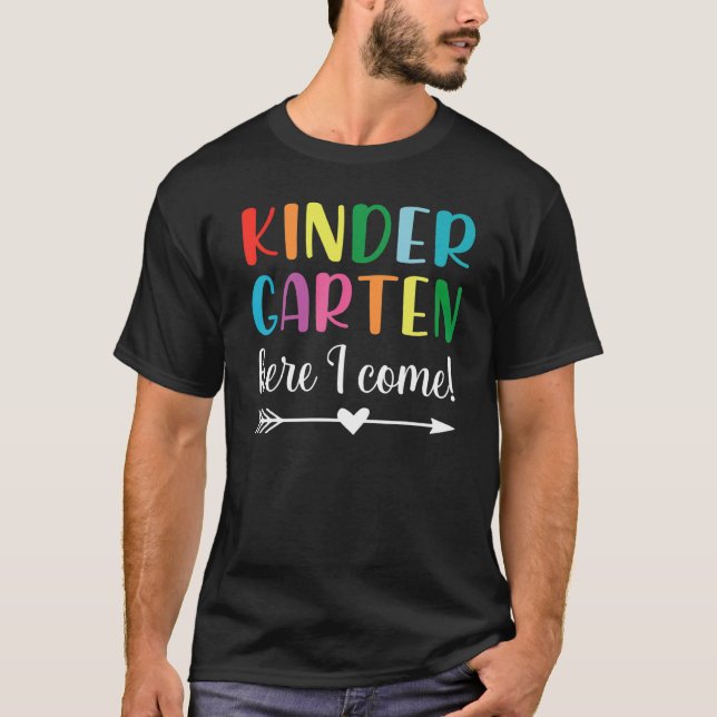 Kindergarten här i Kom Lärare T Shirt (Framsida)