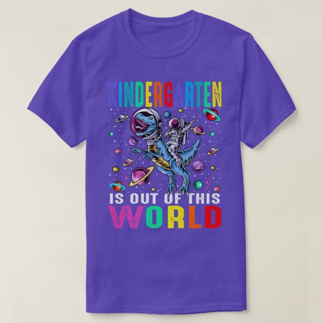 Kindergarten Is Out Of This World Astronaut Dinosa T Shirt (Design framsida)