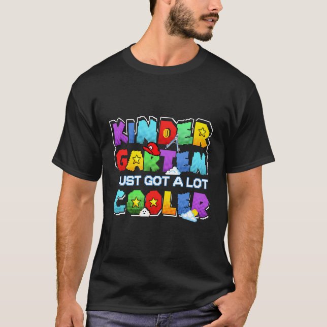 Kindergarten Just Har A Lot Cooler Back to school T Shirt (Framsida)