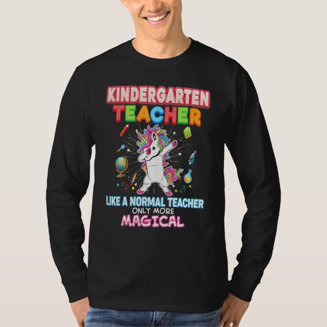Kindergarten Lärare som en normal, mer magisk T Shirt (Framsida)