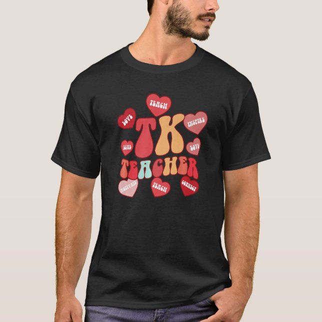 Kindergarten-läraren i valentines day under övergå t shirt (Framsida)