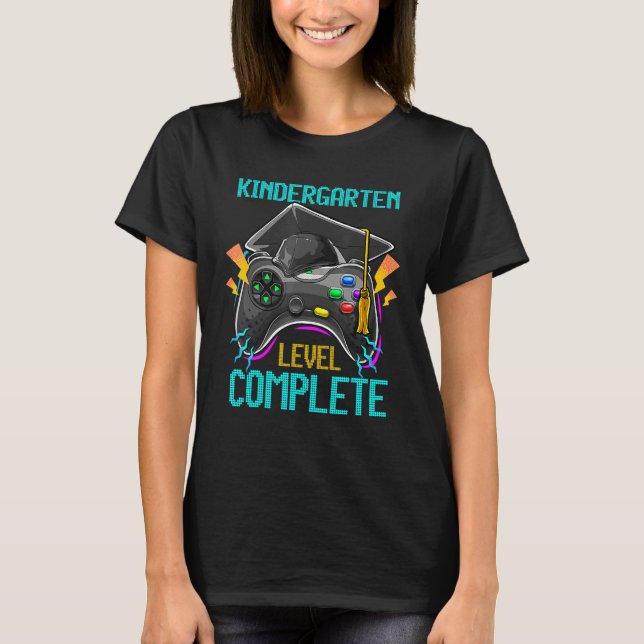 Kindergarten Level Complete Video Gamer Graduation T Shirt (Framsida)