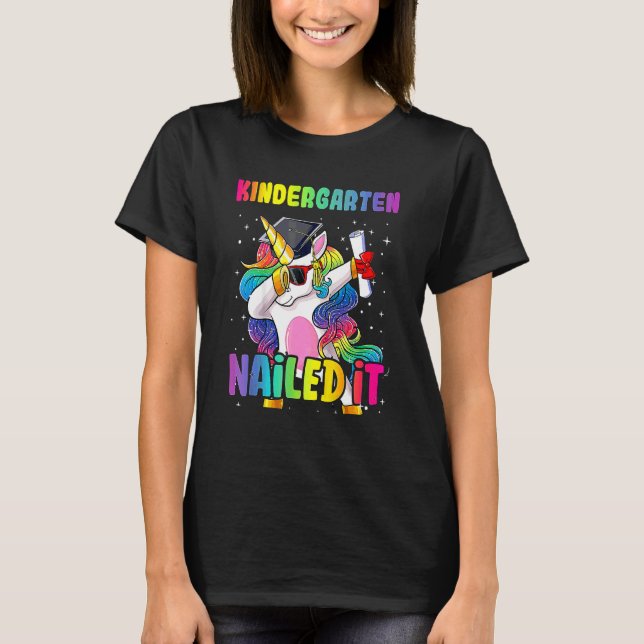 Kindergarten Nail IT Studenten Dabbing Unicorn T Shirt (Framsida)