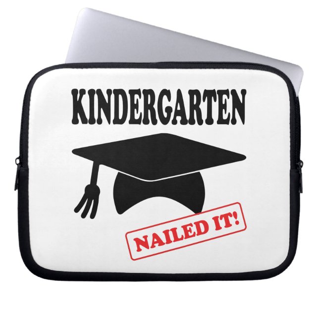 Kindergarten Nailit Laptop Fodral (Framsidan)