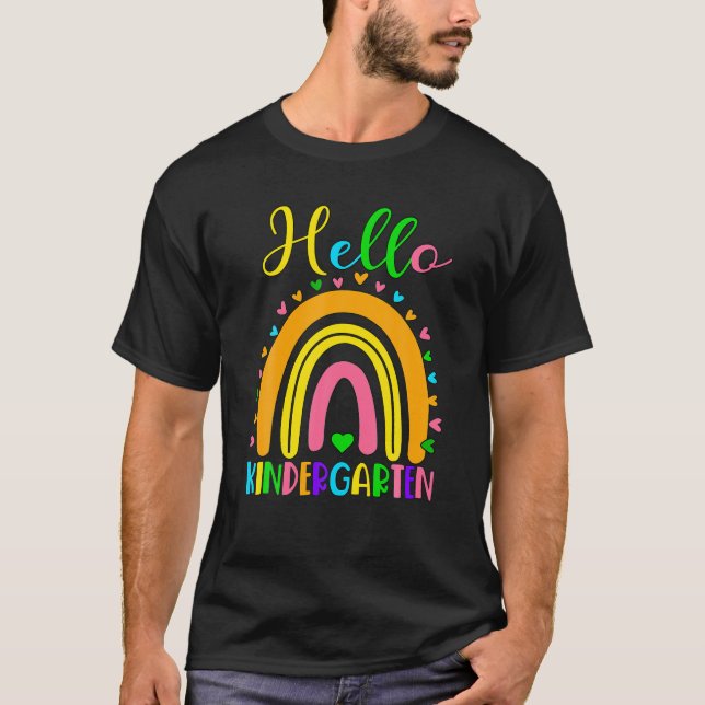 Kindergarten Rainbow Heart Team Hej Kindergarten T Shirt (Framsida)