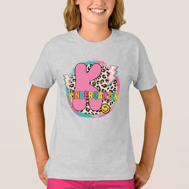 Kindergarten Roligt School T-Shirt (Framsida)