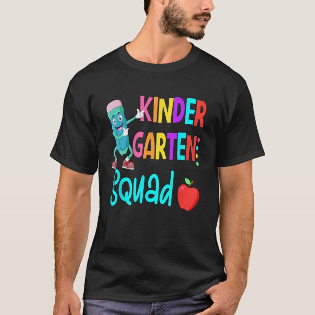 Kindergarten Squad First Teacher Student Team Back T Shirt (Framsida)
