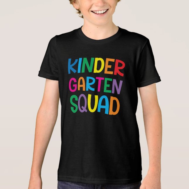 Kindergarten Squad - Lärare Back to school Gift T T Shirt (Framsida)