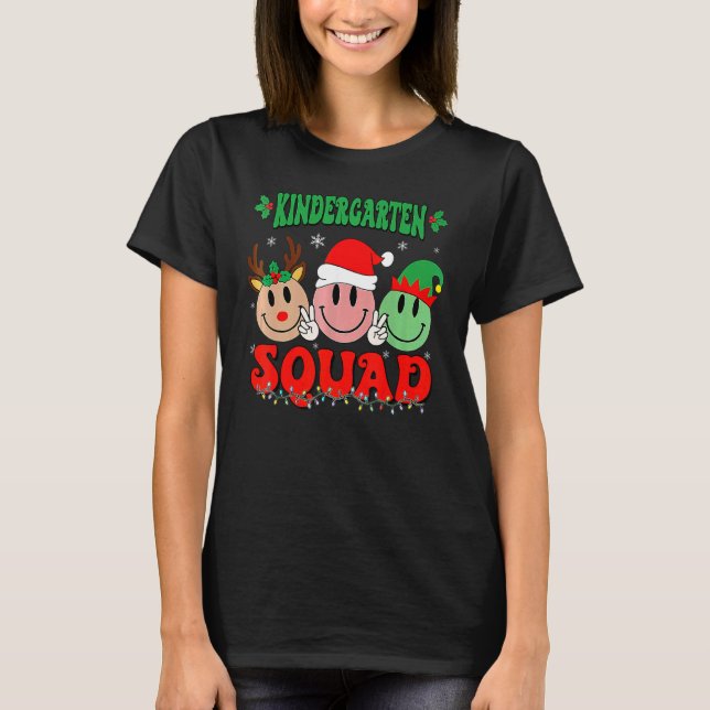 Kindergarten Squad Retro Groovy Christmas Teacher  T Shirt (Framsida)