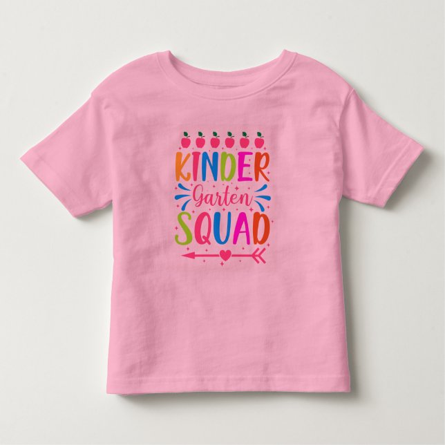 Kindergarten Squad Småbarn T-shirt (Framsida)