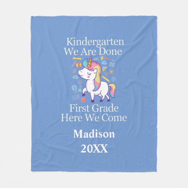 Kindergarten Studenten First Klass Unicorn Gift Fleecefilt (Framsidan)