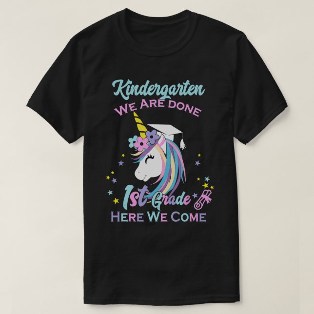 Kindergarten Studenten Magic Unicorn T Shirt (Design framsida)