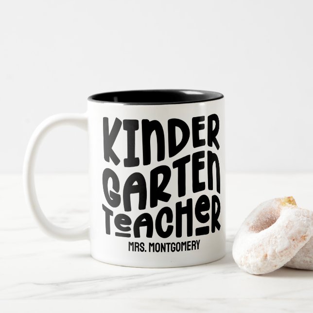 Kindergarten Teacher Black Text Två-Tonad Mugg (Med munk)