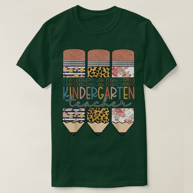 Kindergarten Teacher Funny Leopard Pencil Back To  T Shirt (Design framsida)