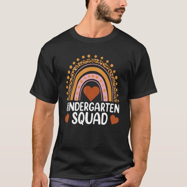 Kindergarten Teacher Squad 1:a dagen för skolleop T Shirt (Framsida)