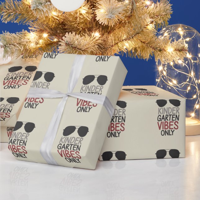 Kindergarten Vibes Endast Back to school Presentpapper (Helgdagar)