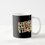 Kindergarten Vibes Hello Kindergarten Teacher Kids Kaffemugg<br><div class="desc">Kindergarten Vibes Hello Kindergarten Teacher Kids Retro</div>