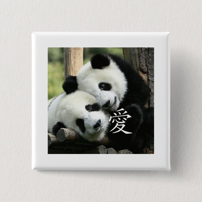 Kines som älskar lite jätte- Pandas Knapp (Framsida)